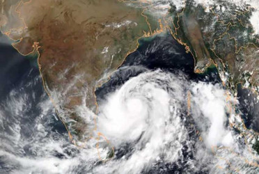 Low pressure over Bay of Bengal likely to intensify further