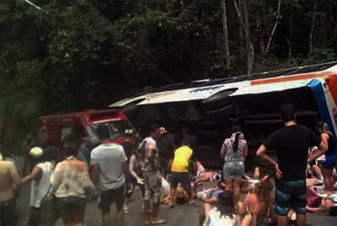 Bus crash in Brazil kills 23