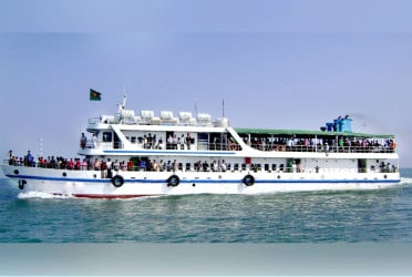 Ship allowed to operate on Cox's Bazar-St. Martin's route