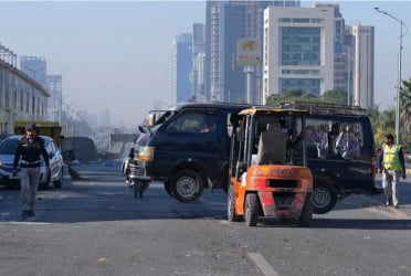 Pakistan lifts lockdown after dispersing Imran Khan supporters