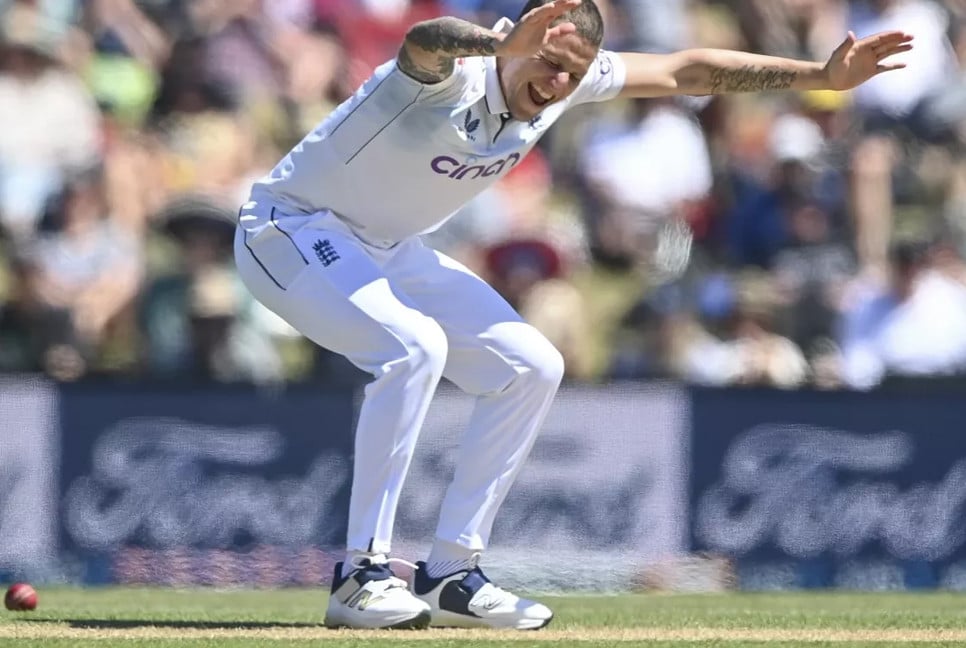 Carse takes first ten-wicket haul as England beats NZ in 1st Test