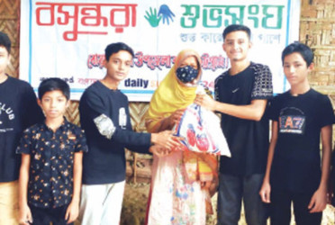 Helpless Saki Akhtar gets food aid