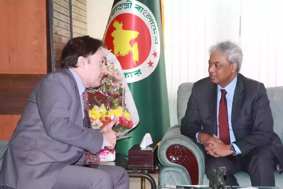 Argentina ambassador meets BGMEA chief on trade