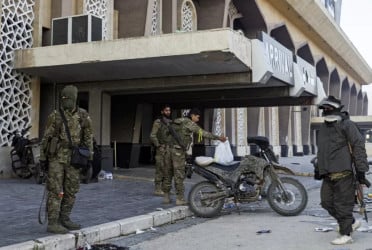 Syrian insurgents seize four towns amid clashes