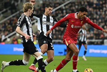 Liverpool held in Newcastle thriller, Arsenal inflict Amorim's first defeat