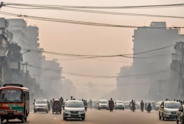 Dhaka tops global air pollution list