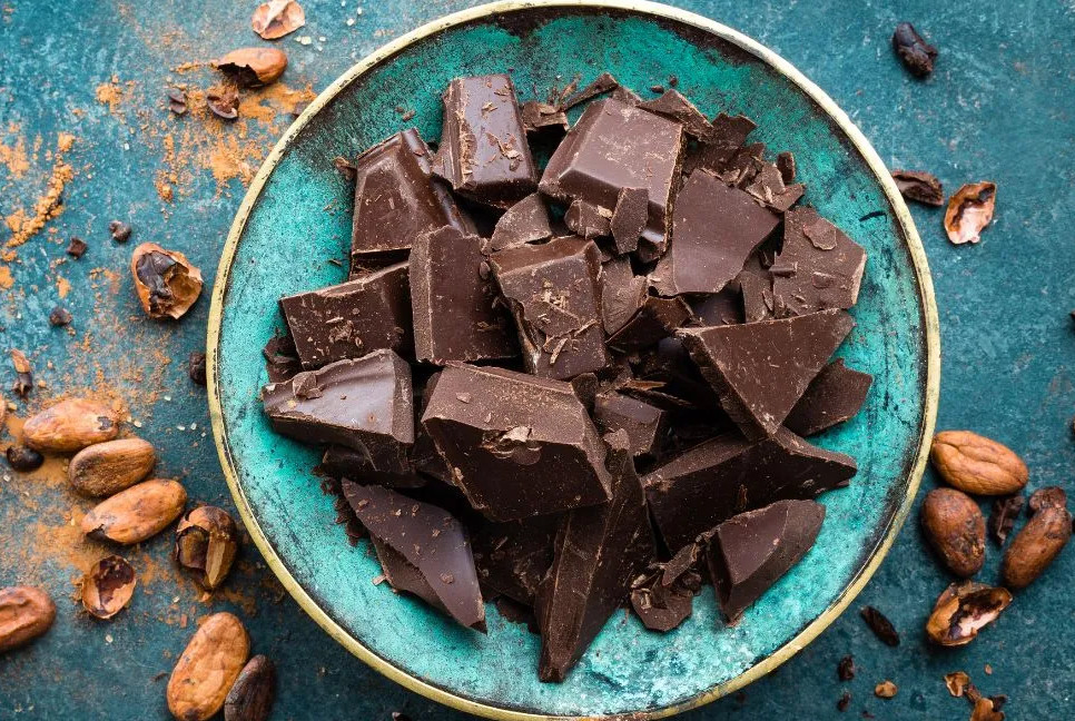 Daily dark chocolate consumption linked to lower diabetes risk, study finds