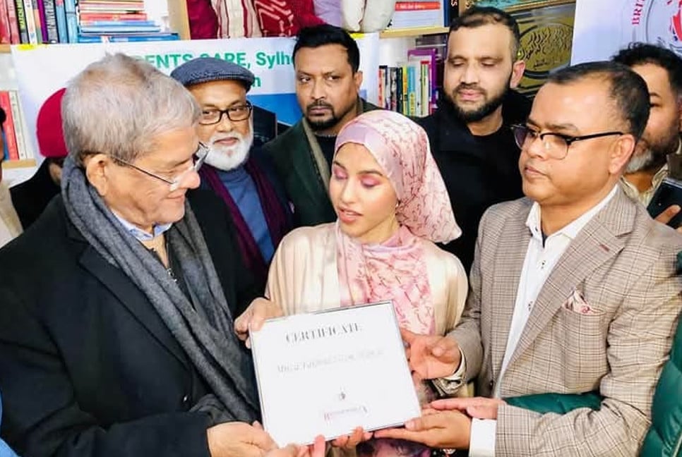 Mirza Fakhrul becomes honorary life member of British charity