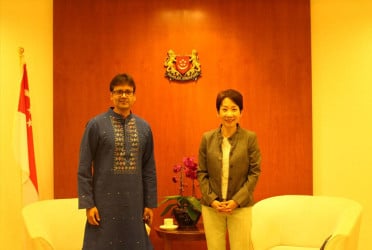 CA's special envoy holds meeting with Singapore minister Fu