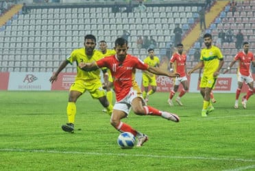 Bashundhara Kings punish Rahamatganj 4-1