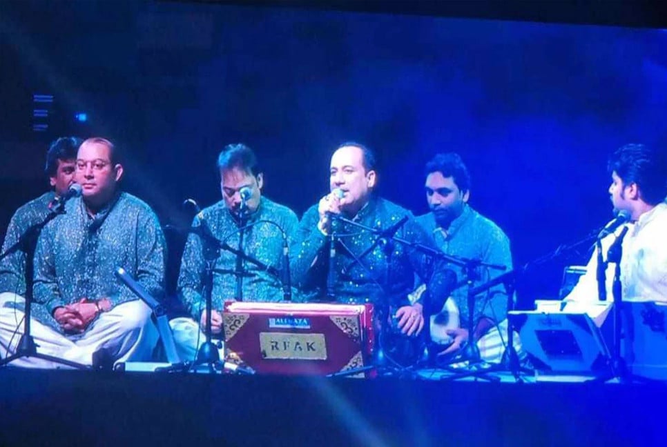 Rahat Fateh Ali Khan stuns the audience on Dhaka Stage