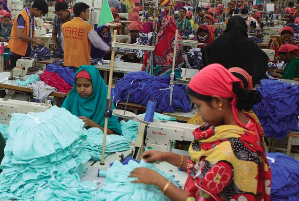 Apparel industry in deep crisis: 155 factories closed, millions lost jobs