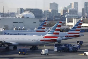 All American airlines flights grounded due to 'technical issue'