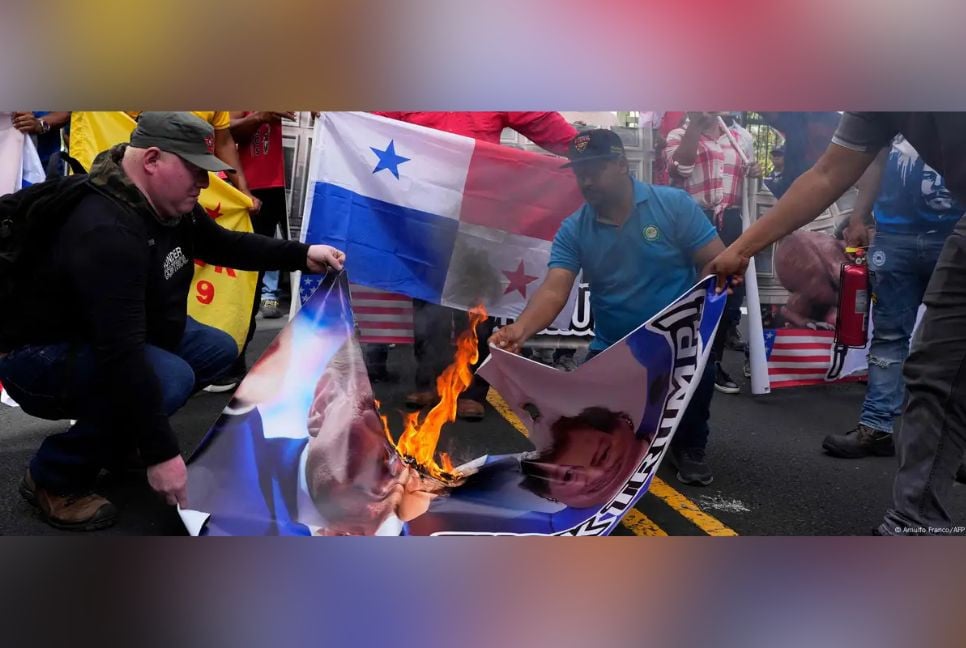 Panama protesters burn Trump's image over canal threat