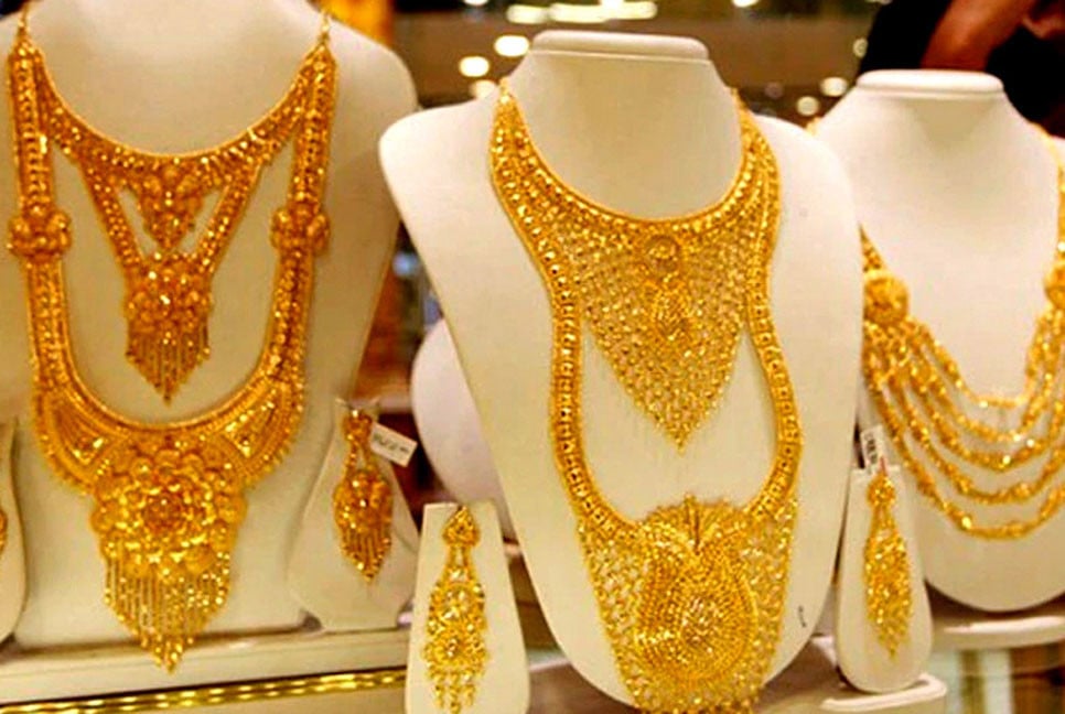 Gold prices drop, silver remains unchanged effective from Monday