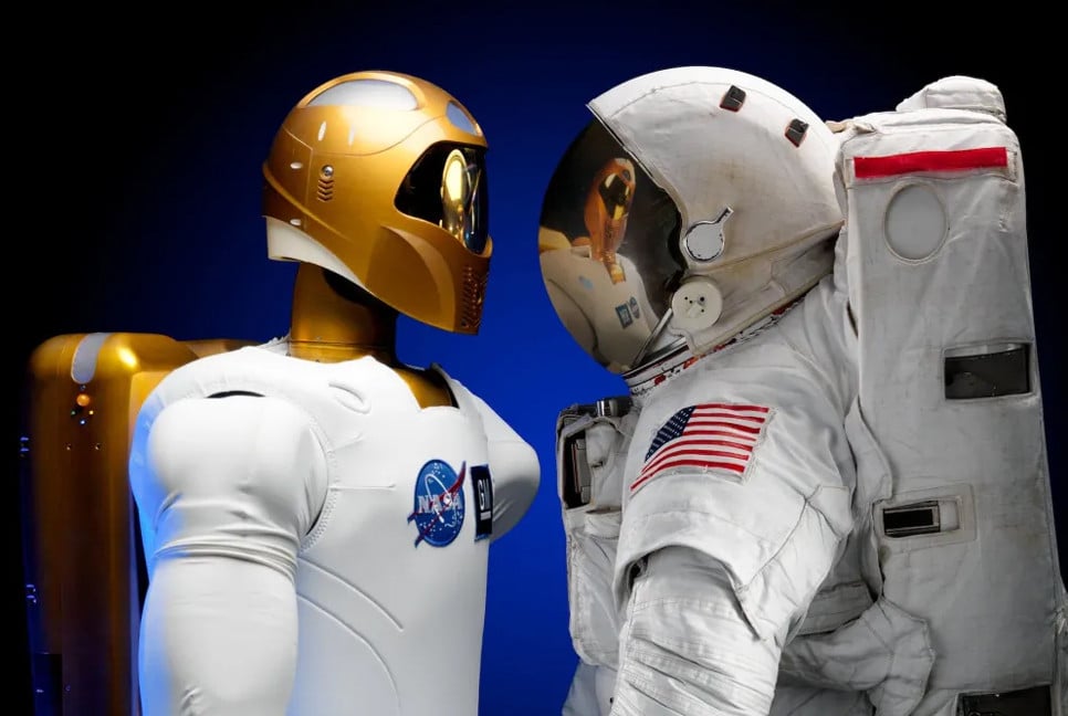 Can AI robots take over human astronauts' roles in Space?