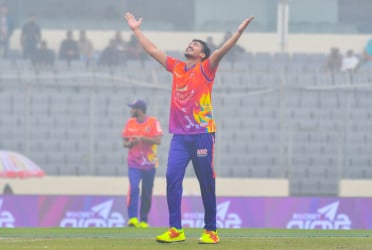 7 for 19: Taskin records best bowling figure in BPL history