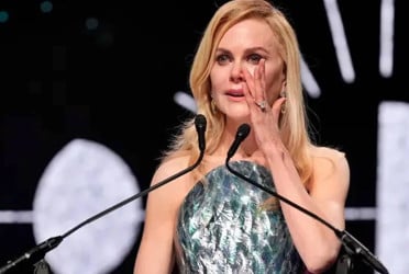 Nicole Kidman dedicates award to late mother at Palm Springs Festival