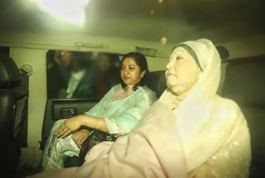 Khaleda reaches Dhaka airport to travel to London for treatment