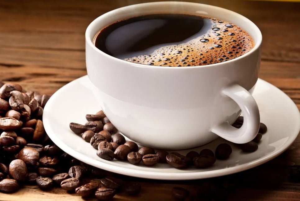 Morning coffee may lower risk of early death, study finds