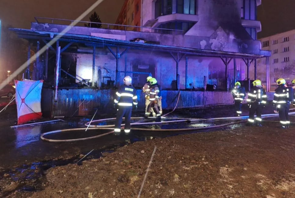 Czech restaurant fire kills 6 people