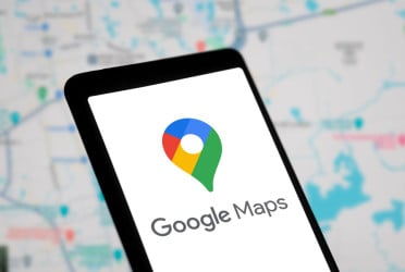 Explore Google Maps' Live View Feature for navigation in real time