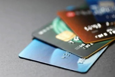 Foreigners in Bangladesh increase spending on credit cards