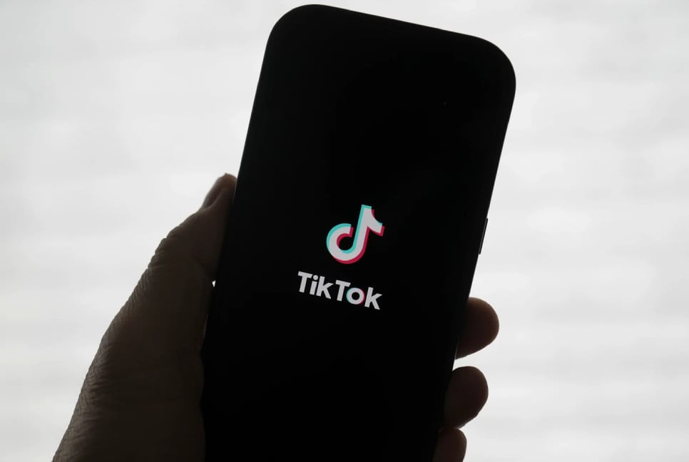 Trump's executive order to suspend TikTok ban: Can it stick?