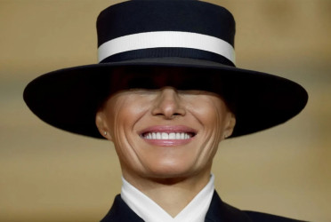 Melania makes stylish return as First Lady