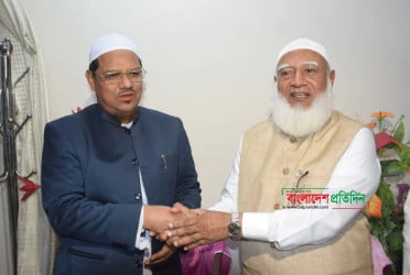 Courtesy visit of Jamaat Ameer to Charmonai Pir