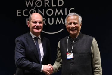 Dr Yunus holds talks with German Chancellor