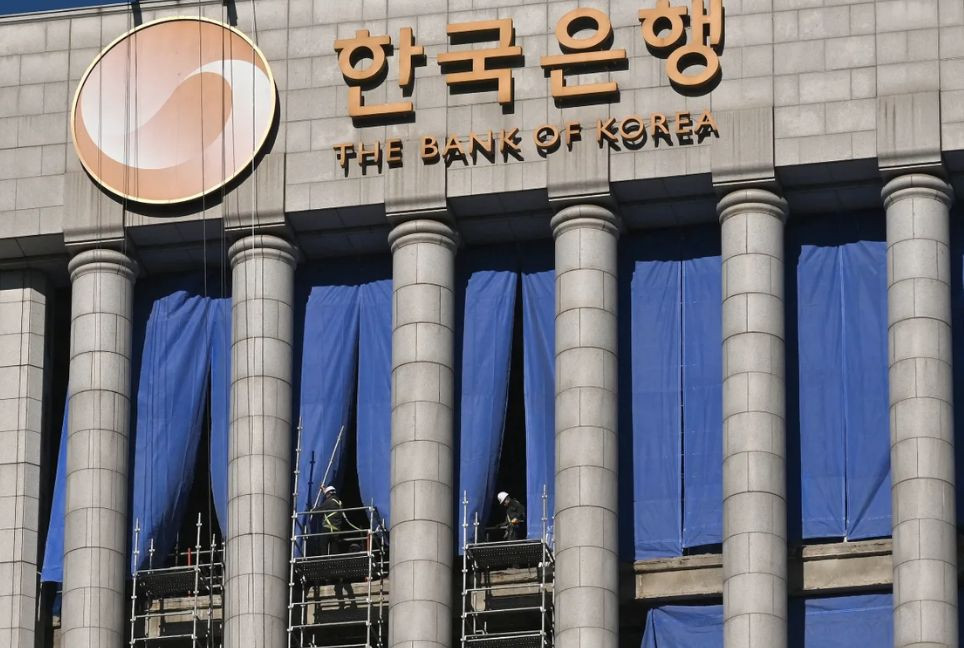 Political crisis hits South Korea growth: Central bank