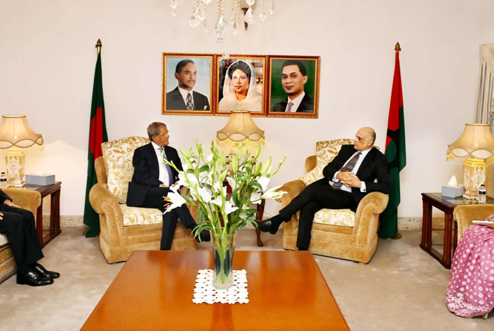 Brazilian envoy meets Fakhrul, discusses elections issues