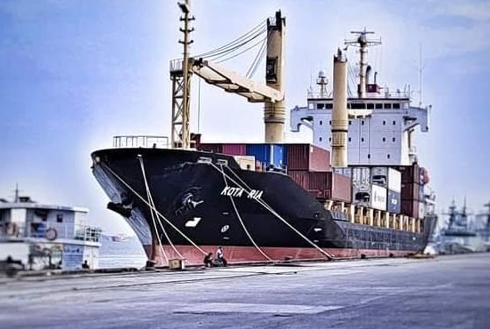 Ship arrivals surge at Mongla Port, boosting revenue