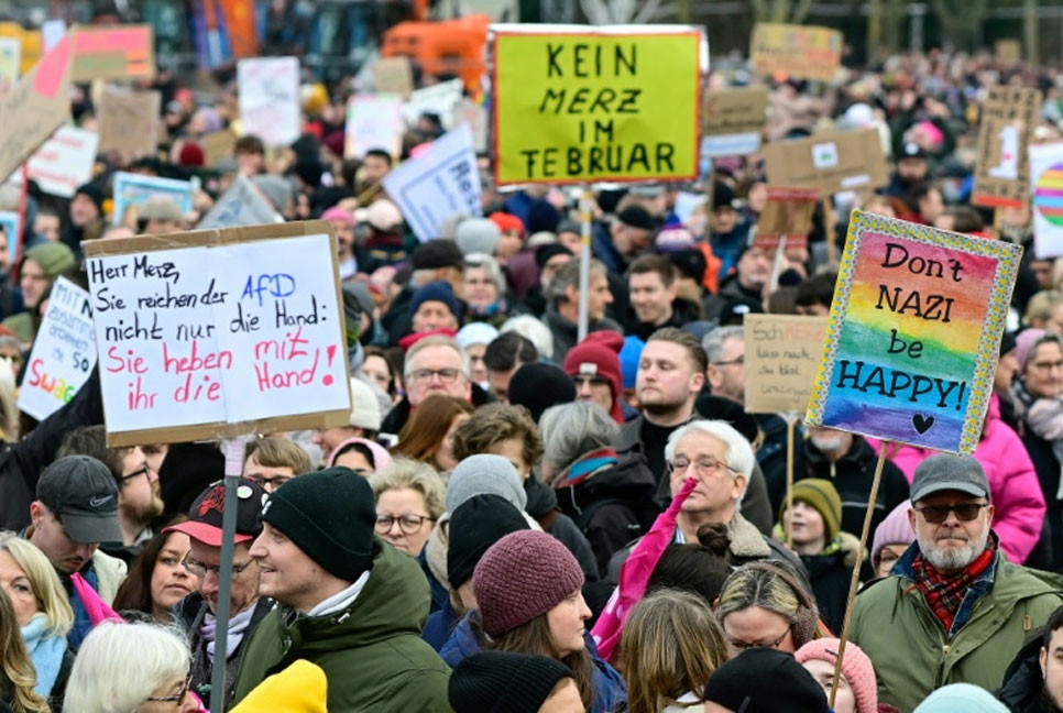 Tens of thousands protest in Berlin against CDU's far-right ties over immigration bill