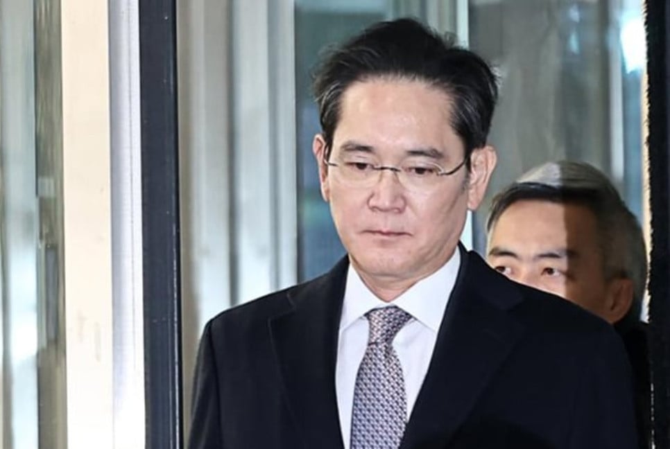 South Korea appeals court upholds Samsung chief's fraud acquittal