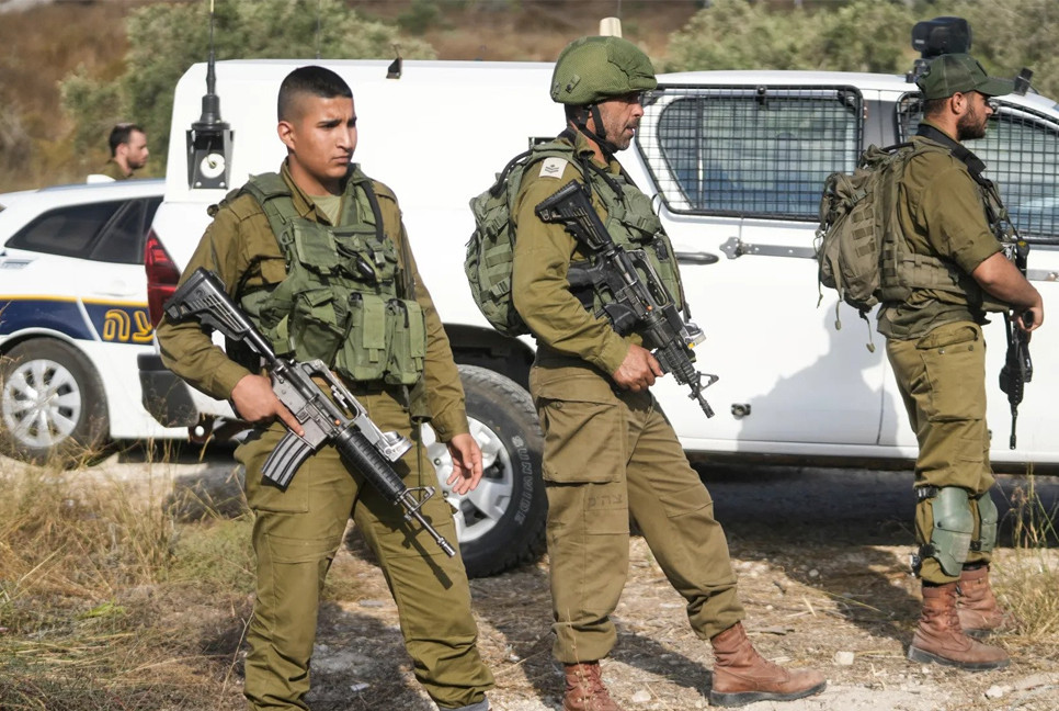 Troops shoot dead gunman in West Bank, claims Israel army