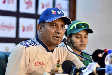 Hashan Tillakaratne quits as women’s team head coach