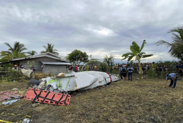 4 killed as aircraft crashes in Philippines