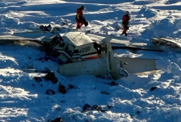 Alaska plane crash kills 10