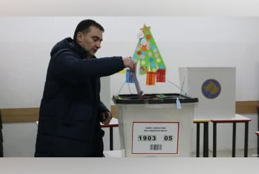 Albin Kurti favorite as Kosovo parliament elections starts