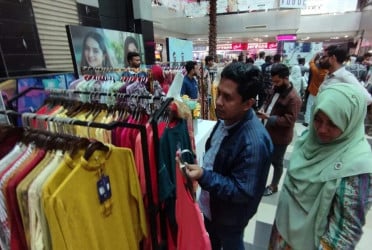 Bashundhara City 'Clearance Sale' extended by four days