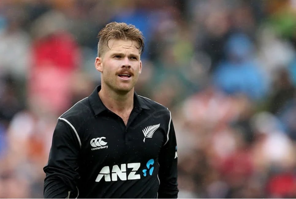 New Zealand's Ferguson out of Champions Trophy with foot injury