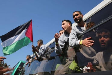 Israel to release 602 prisoners in Gaza swap Saturday: Palestinian NGO