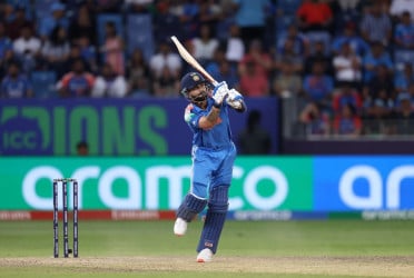 India confirm comfortable win against Pakistan as Kohli hits 100