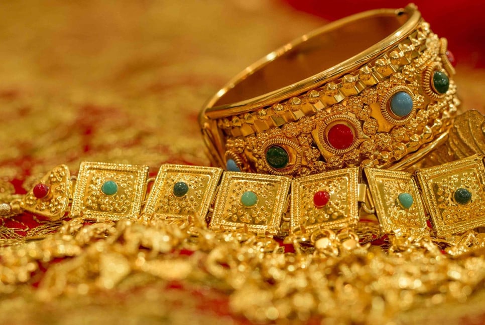 Gold prices drop further by Tk2,624 per bhori