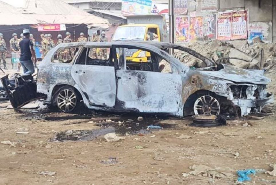 Gazipur worker’s death: Highway blocked, vehicle torched, factories closed