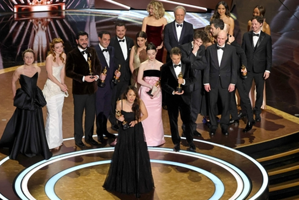 Inside the $217,000 Oscar nominee gift bag: Cannabis, trip to Maldives