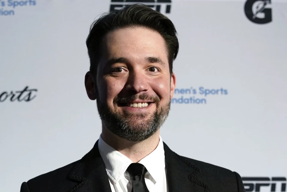 Reddit co-founder Alexis Ohanian joins bid to acquire TikTok