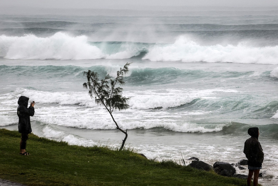 Australia readies as rare cyclone approaches threatening millions